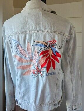 NWT Levis Ex Boyfriend Botanical Embroidered Back Denim Boho Trucker Jacket Art